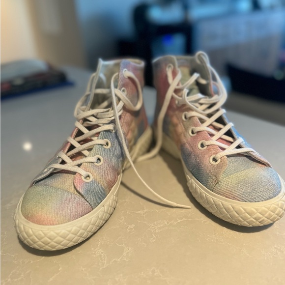 Chanel tye die high tops. Size 38. Amazing condition - Picture 2 of 4